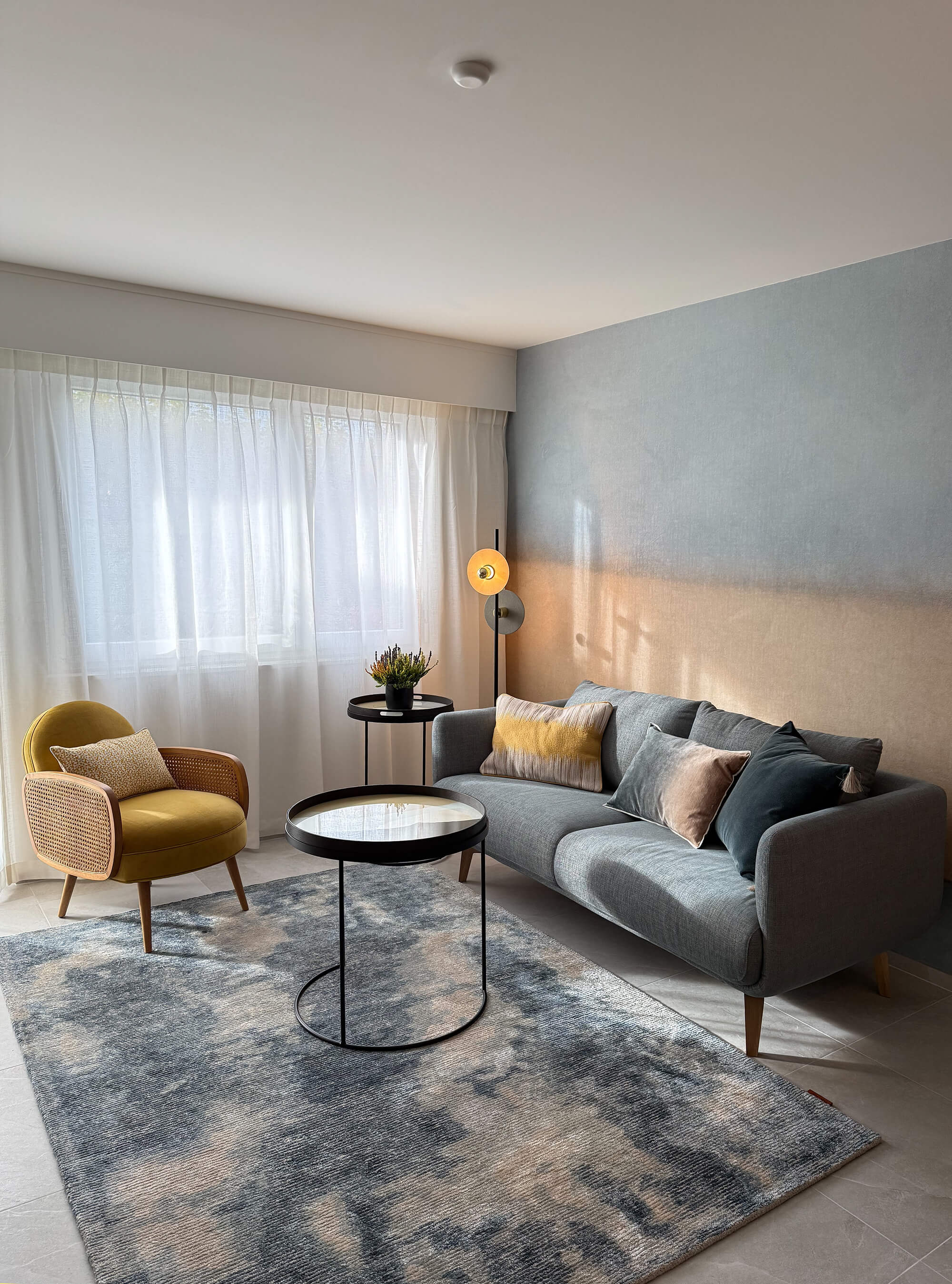 1_decoration_sejour_appartement_location_meuble_suisse_romande_emmanuelle_diebold  copie.jpg